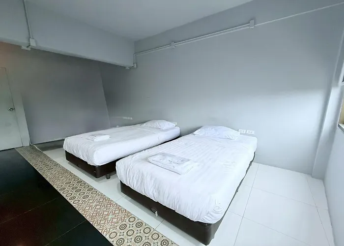 Hostel Sukhum Huai Khwang *