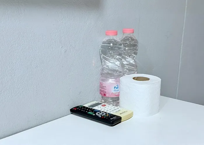Hostel Sukhum Huai Khwang *